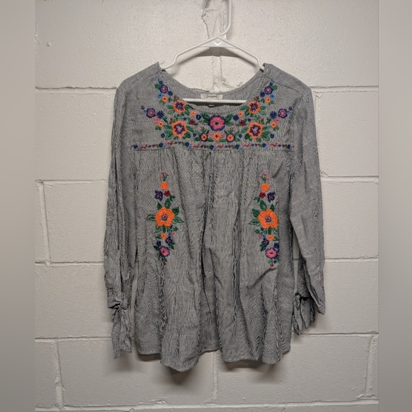 JODIFL (Small) Embroidered Gray Top with Floral Accents Boho Hippie - Picture 1 of 7